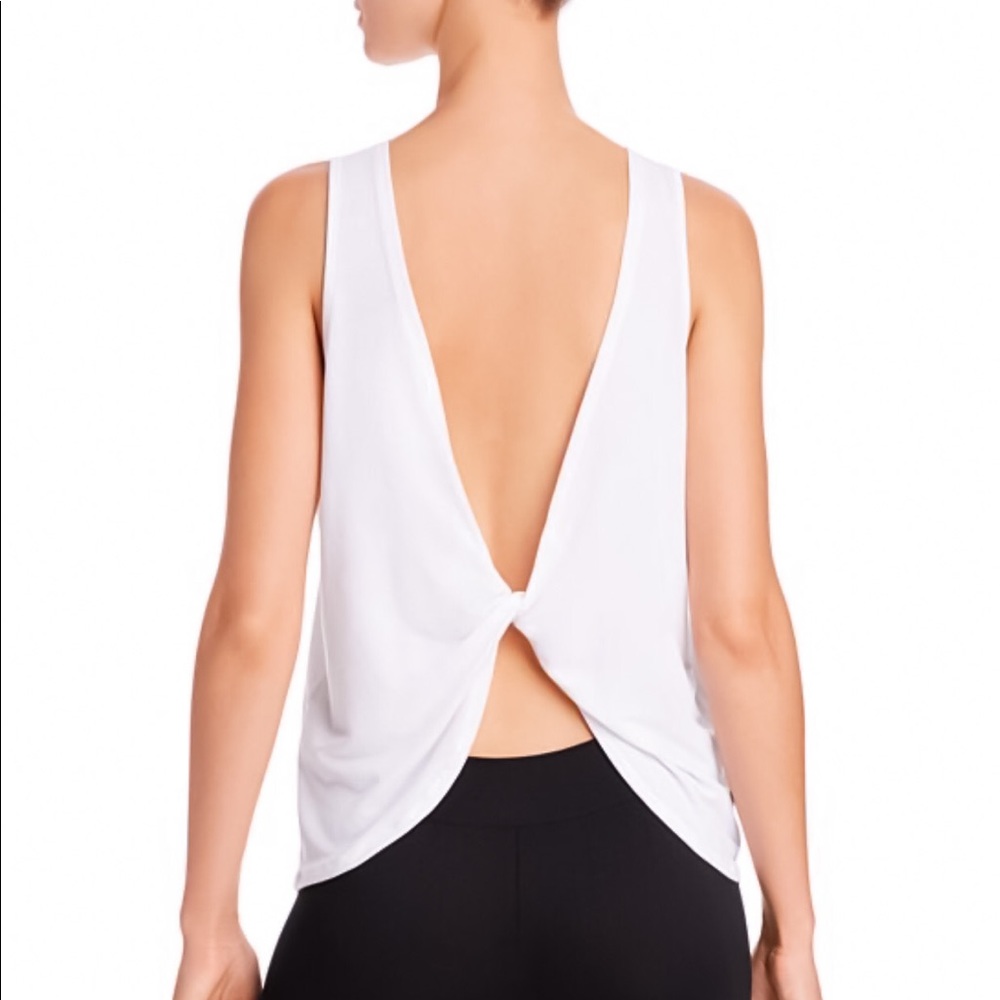 🛍NIKE Twist Open Back Tank